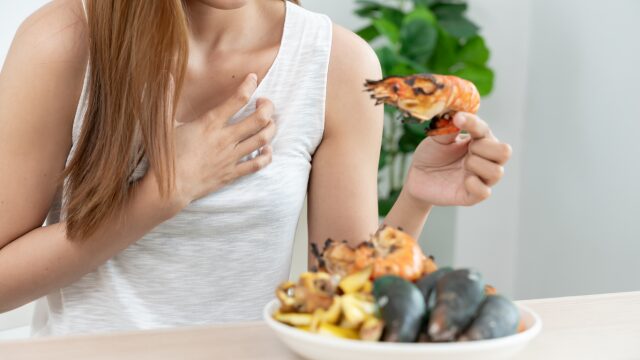 インプラント治療後に避けるべき食事や飲み物